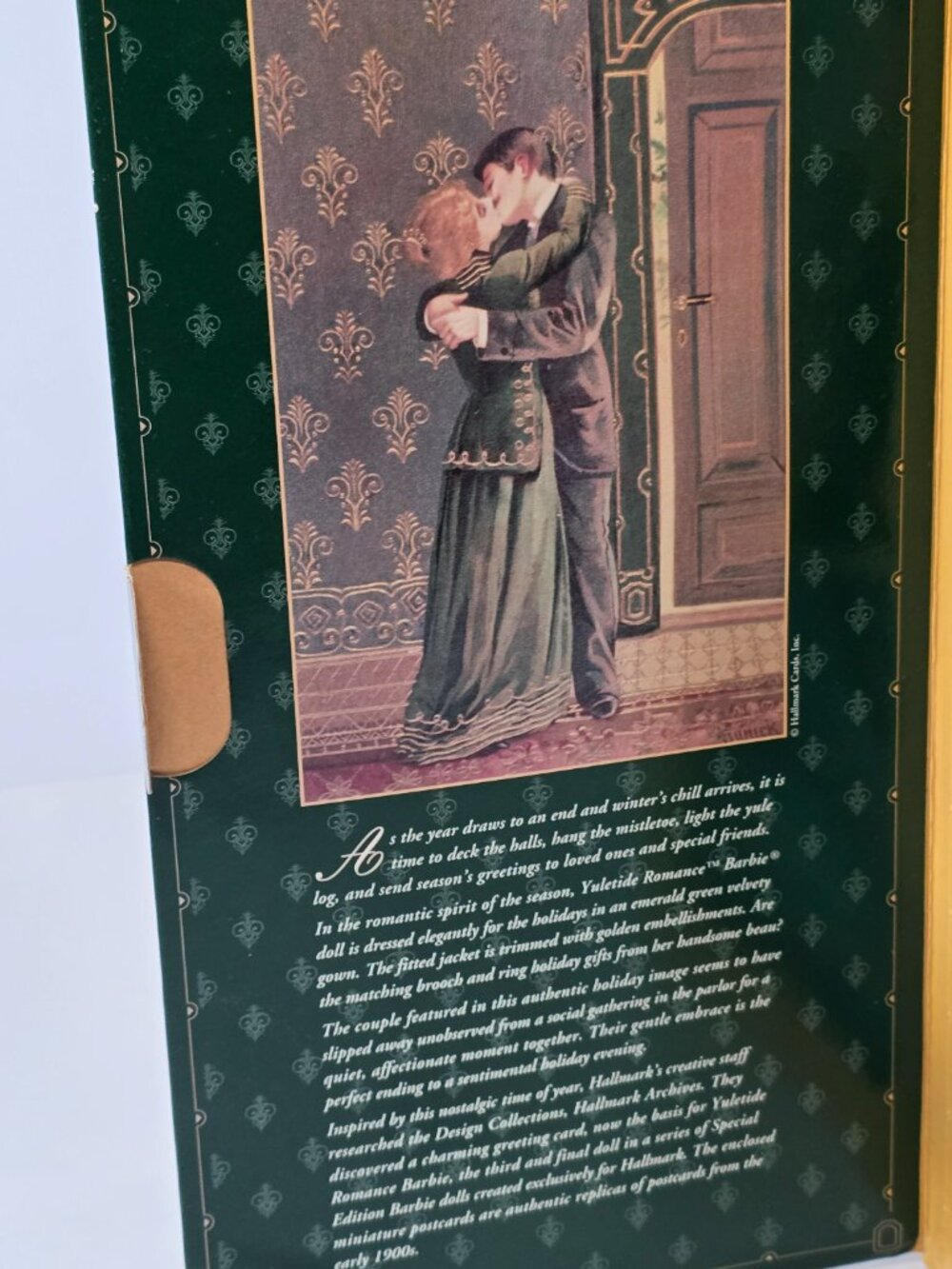 1996 Hallmark Special Edition Yuletide Romance Barbie Doll #15621 NIB Read - Picture 10 of 10